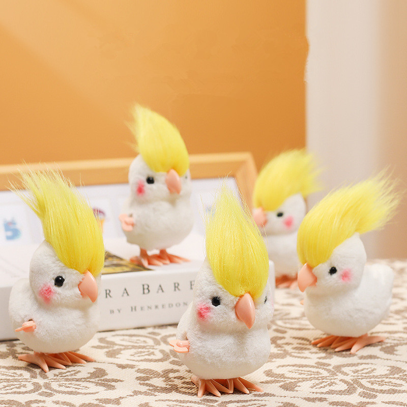 Dolls - INS ของเล่นตุ๊กตาผ้ากำมะหยี่รูปนกแก้วกระโดดสุดน่ารัก พร้อมขนเท่ๆ ที่ขยับได้ สายโซ่ที่สามารถหมุนได้ ตุ๊กตานุ่มนิ่มสไตล์อนิเมะ